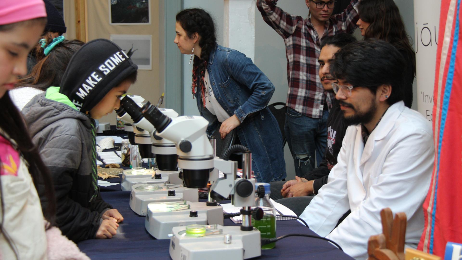 Más de un centenar de personas participaron de la "Primera Feria Ambiental" en el marco del aniversario 141 años del MHNV