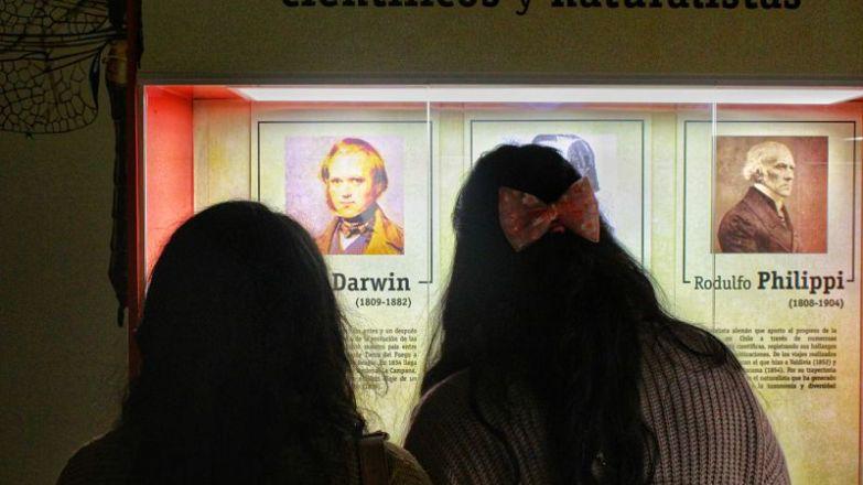 140 años de legado bibliográfico y documental Nueva exposición temporal "Legado Bibliográfico y Documental 140 años de historia natural" disponible en la sala Carpeneto del MHNV.