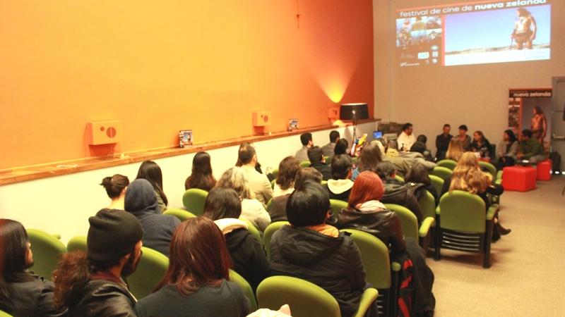 La actividad se enmarca en el desarrollo del Festival de Cine Nuevo Zelandés, junto a cineastas del país oceánico; realizadores Mapuches y Aymara