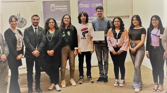 Grupo de alumnos concurso proyectual plza verde para el museo