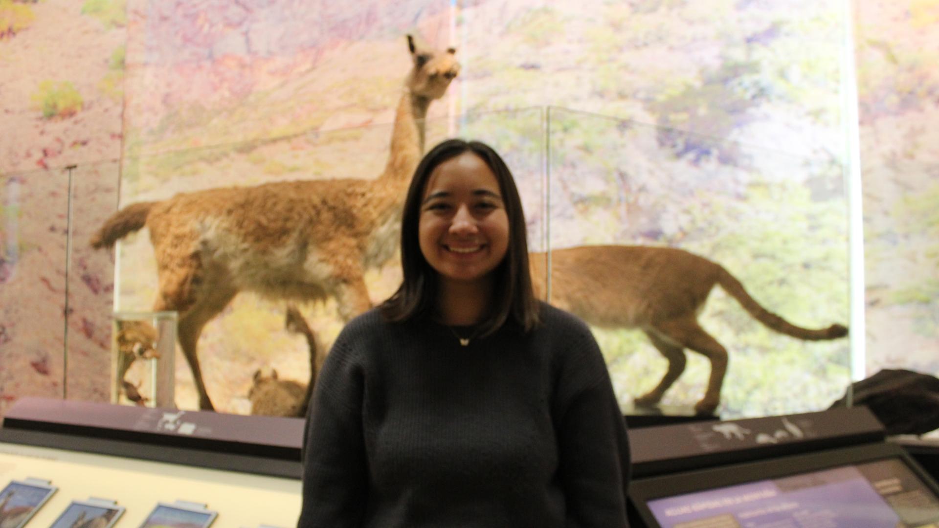 Katherine Lawrence, estudiante proveniente de EE.UU culmina con éxito su pasantía en el Museo