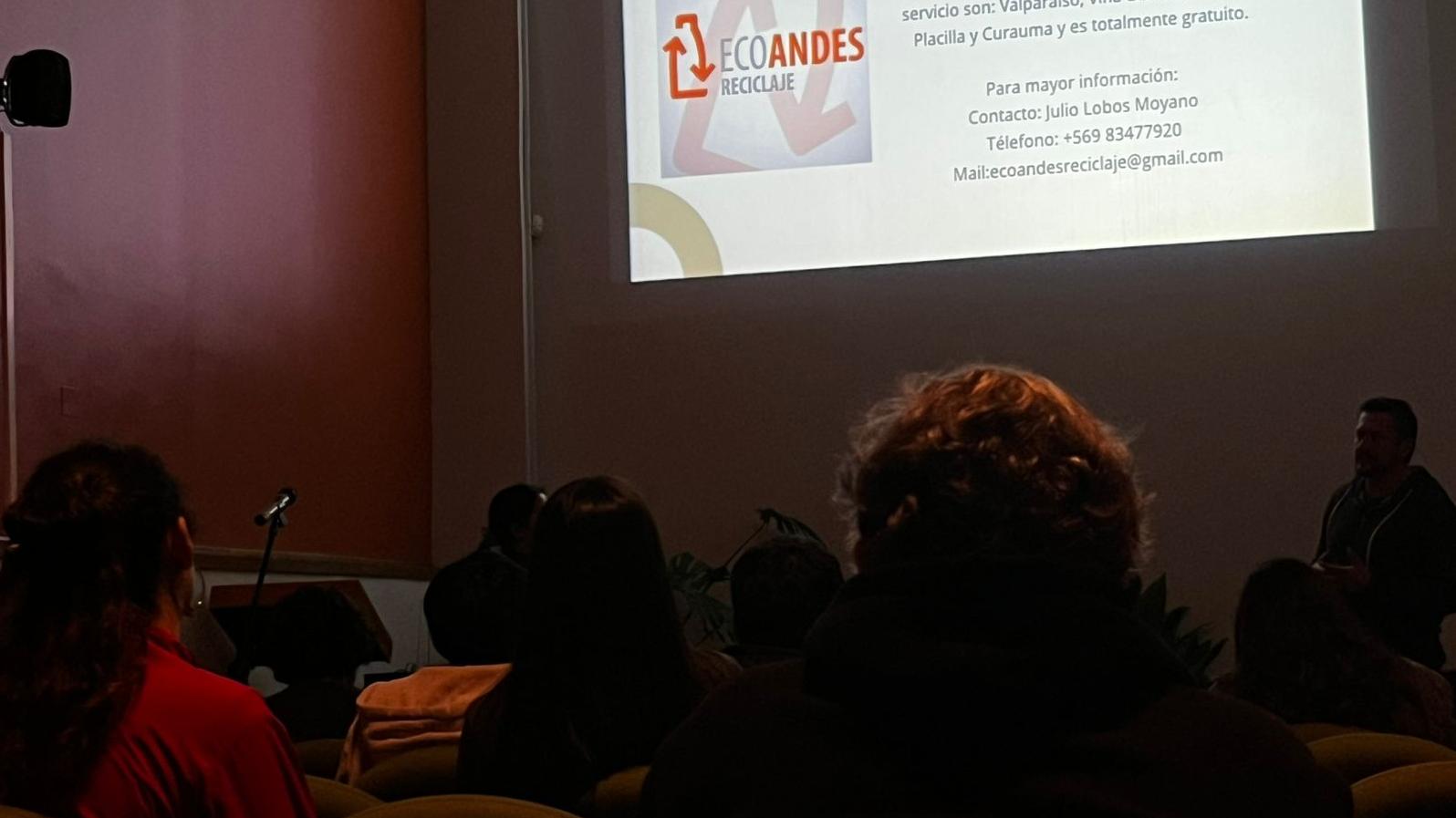 charla reciclaje de aceite