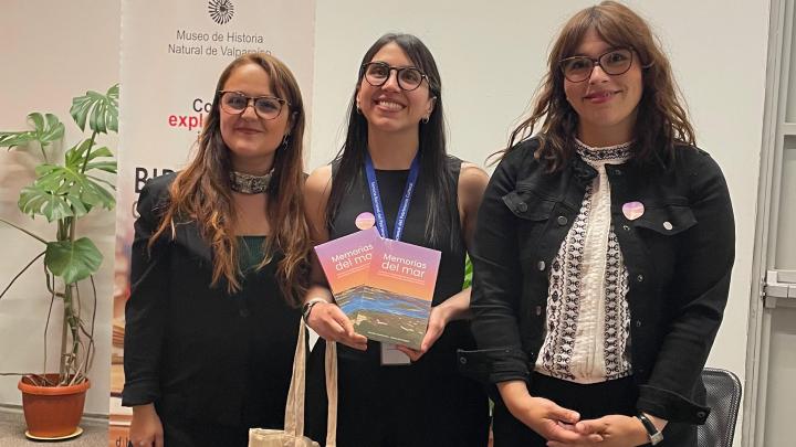 donación libro memorias del mar