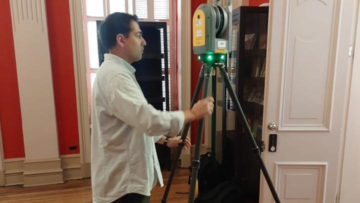 El guardián digital del Palacio Lyon