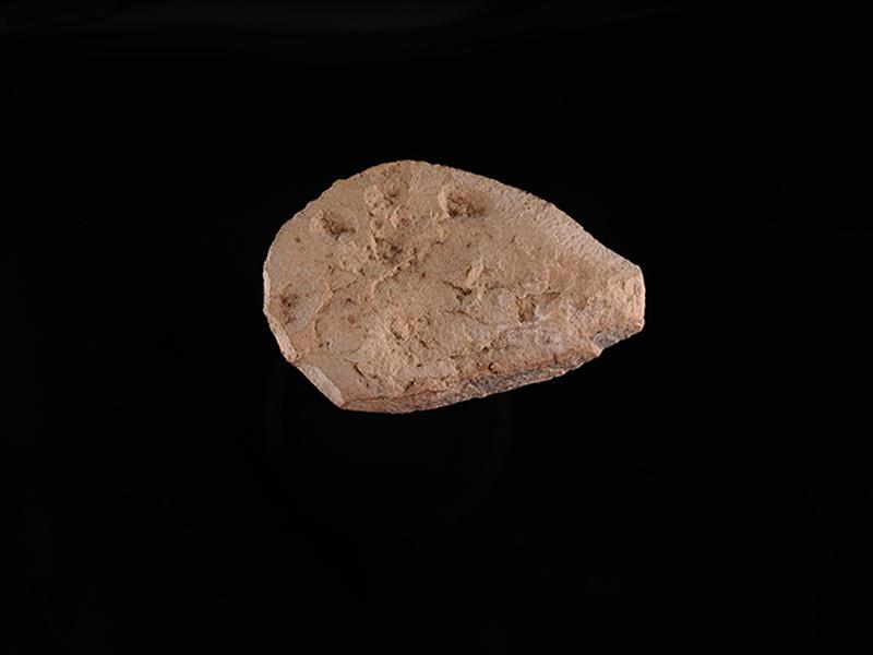 Cuchillo tallado en piedra