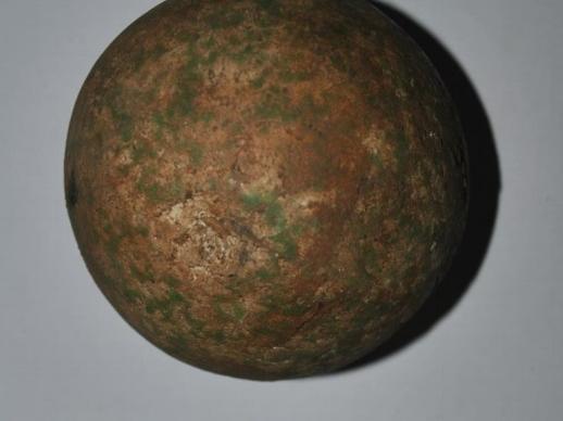 Bola de bocha de piedra (s. XIX).