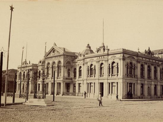 Ubicado en actual esquina de Pedro E Montt y calle Edwards, actualmente se encuentra la catedral de Valparaíso.