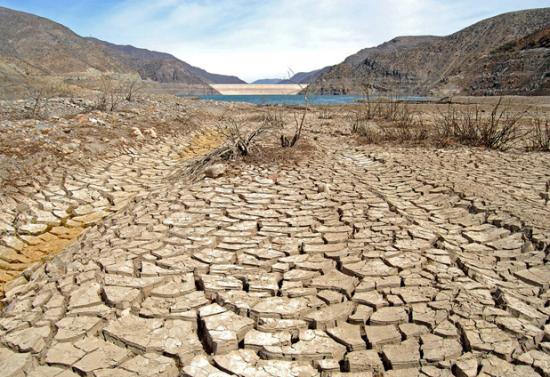 Casi el 22% del país tiene algún grado de riesgo de desertificación, lo que representa aproximadamente 16.379.342 hectáreas (fotogría EMOL)