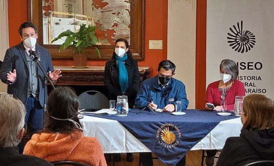 Conversatorio arqueología en el archipielago de Juan Fernández, Salon patrimonial del Museo de Historia Natural de Valparaíso