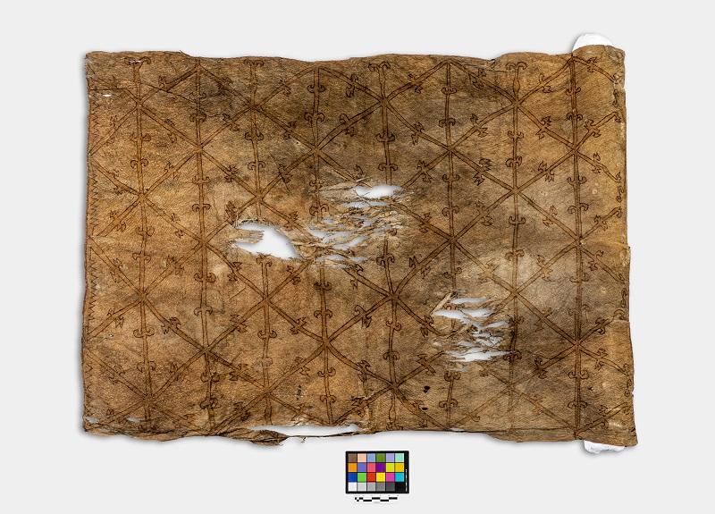 MHNV 277 Tiputa, vestido