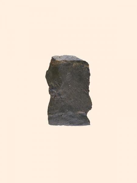 Hoja lítica tallada