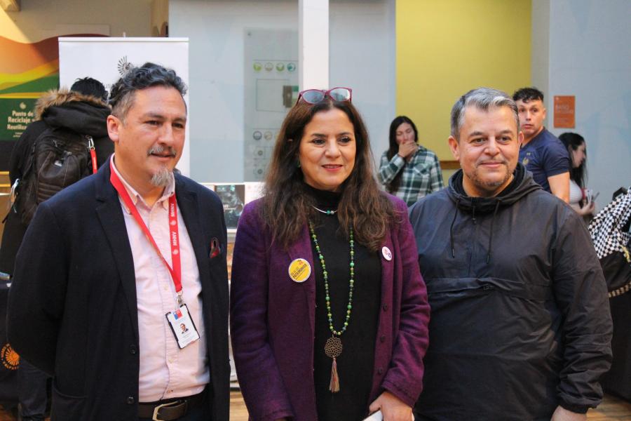 Nélida Pozo Kudo, directora nacional del @servicio_patrimonio visitó el Museo de Historia Natural de Valparaíso ( @mhnvalpo) junto al director regional Serpat, Salvador Angulo , en un recorrido guiado realizado por el director del museo, Sergio Quiroz Jara.